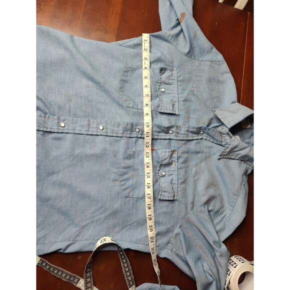 Vintage 70s LEVI'S Chambray Work Shirt button up Men's size Large Pearl Snap - Picture 9 of 11
